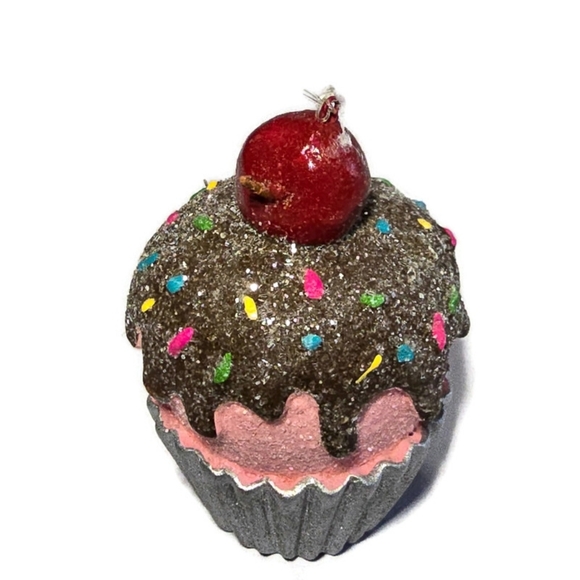 Set of 4 Cupcakes 2 Dept. 56 Cupcakes 2 Candy Teapots Made In China, - Picture 11 of 15